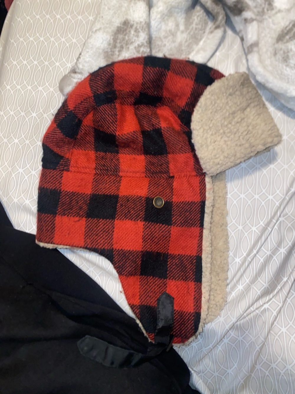 Trapper Hat - Picture 2 of 5